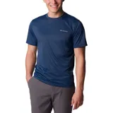 Remera deportiva Columbia Hike Crew color borgoña, de corte clásico y manga corta, con logo estampado en el pecho. Confeccionada en poliéster con tecnología Omni-Wick para absorción de la humedad y control de olores.