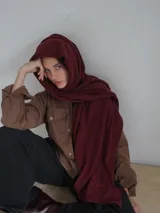 Bufanda pashmina color fucsia.