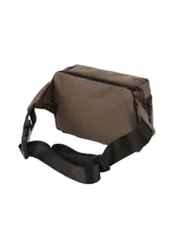 Riñonera o bolso cruzado unisex de lona color gris claro, con bolsillo frontal y trasero con cierre. Posee correa ajustable.