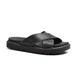 Sandalias negras con plataforma, tiras cruzadas con apliques brillantes y suela track.