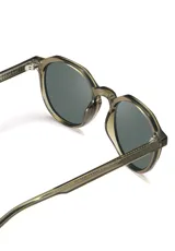 Gafas de sol redondas color champagne con lentes grises.