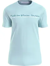 Remera celeste de corte slim con cuello redondo y logo de Calvin Klein Jeans estampado en el pecho.