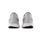 Championes de running New Balance modelo Fresh Foam X 880v12, color azul con detalles en gris, blanco y verde.