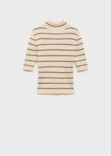 Jersey de punto de canalé color crema con rayas horizontales finas marrones, cuello perkins y manga tres cuartos.