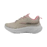 Zapatillas deportivas Le Groupe color beige con detalles en rosa y suela blanca.