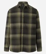 Camisa regular de algodón con estampado de cuadros en tonos verde y negro, cuello camisero, manga larga, abotonada al frente y bolsillo en el pecho.