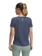 Remera deportiva negra de manga corta, marca Under Armour, modelo Launch Shortsleeve.