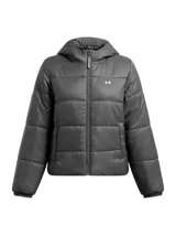 Campera puffer gris con capucha, cierre frontal y logo de Under Armour en el pecho.