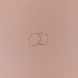 Aros tipo argolla de plata 925, de 14mm de diámetro y 1.2mm de ancho.