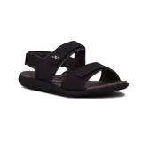 Sandalias de hombre color marrón con tiras ajustables con velcro y suela negra.