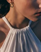 Aros tipo caravanas de alpaca con pernos y cierres mariposa de plata 925.