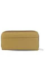 Billetera larga color plateado metalizado, con cierre perimetral y placa con el logo "Lincoln's" al frente. Presenta múltiples compartimentos y tarjeteros.