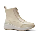 Bota casual color beige con cierre frontal y plataforma.