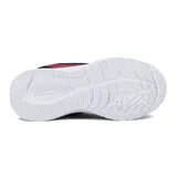 Championes deportivos Avia Darf para mujer, acordonados, color azul marino con detalles en fucsia y suela blanca.