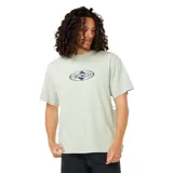 Remera verde de manga corta con cuello redondo y logo ovalado de Rip Curl estampado en el pecho.