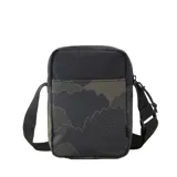Morral bandolera Rip Curl, modelo No Idea Pouch Search, con estampado de camuflaje de montaña en tonos verde y negro. Tiene correa ajustable, cierre superior y logo de la marca bordado en el frente.