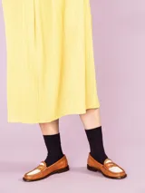 Medias de caña media color rosa claro.