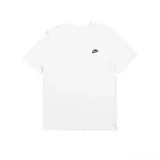 Remera blanca de algodón con logo bordado en el pecho, corte clásico y manga corta.