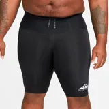 Short de running Nike Trail Lava para hombre, color negro con logo reflectivo en la pierna izquierda.