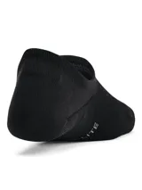 Pack de tres pares de medias Under Armour Breathe Lite Ultra, color negro con logo plateado.