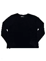 Remera negra de manga larga con cuello redondo y bordado al frente sobre la izquierda con la palabra 'Attitude'.