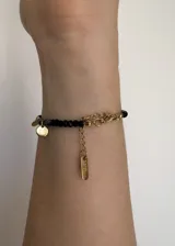 Pulsera de acero inoxidable con baño de oro PVD 18k y labradorita.