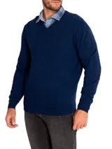 Sweater azul marino de lana con cuello en V.
