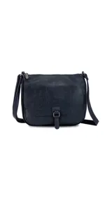 Bandolera marrón de cuero sintético con correa larga regulable, tapa con broche metálico, bolsillo principal con cierre y bolsillos internos organizadores.