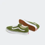 Championes Vans Old Skool color verde oliva con la Sidestripe blanca.