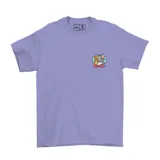 Remera lila con estampado de Tom y Jerry en el pecho.