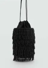 Bolso tipo bombonera color borgoña, con cuentas combinadas y doble asa corta.