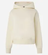 Buzo negro de algodón con forro de polar, cuello con capucha y mangas largas.