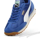 Championes Puma Easy Rider Vintage, color azul con detalles en blanco y suela marrón.