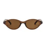 Gafas de sol marrones con forma ovalada y filtro UV400. Fabricadas con plástico reciclado.