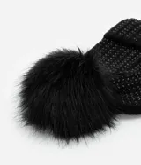 Gorro de punto negro con brillos y pompón en la parte superior.