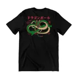 Remera negra de algodón con diseño en rojo inspirado en el anime, con estampado en el frente y en la espalda.