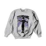 Buzo gris con estampa del personaje Edward Scissorhands sobre un fondo púrpura y blanco.