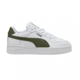 Championes Puma CA Pro Classic II blancos con detalles en verde oliva en el logo lateral, talón y suela.