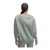 Buzo Under Armour Essential Fleece color beige, de corte holgado y cuello redondo. Logo de la marca bordado en el pecho.