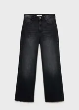 Pantalón de jean negro de corte wide leg, con tiro alto, cinco bolsillos, trabillas y bajo deshilachado.