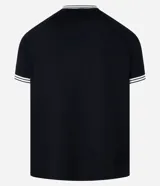 Remera deportiva masculina confeccionada en Rib con tecnología dry, en modelo comfort. Posee cuello redondo, manga corta, estampa localizada y bies contrastante.