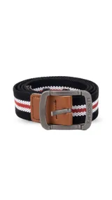 Cinturón casual negro de tela canvas con hebilla metálica plateada y detalles en cuero sintético negro.