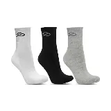 Pack de tres pares de medias Olympikus de caña media, en color blanco, negro y gris, con logo bordado en el tobillo.
