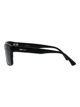 Lentes de sol rectangulares RKF Milan para hombre, con montura de acetato negra y cristales grises.