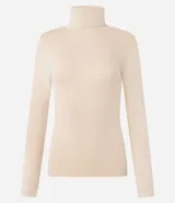 Suéter de punto color blanco, con cuello alto estructurado, manga larga y efecto texturizado.