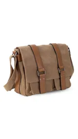 Morral marrón de tela canvas con diseño vintage, tapa frontal y dos correas ajustables de símil cuero. Incluye múltiples compartimientos y correa ajustable para el hombro.