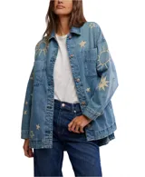 Chaqueta de algodón con bordados de sol, estrella y luna. Tiene cuello monocolor, bolsillos en el pecho y en el bajo, cierre de botones completo y hombros caídos.