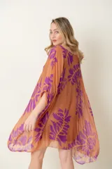 Vestido italiano irregular en gasa natural estampada, modelo oversize hasta talle XL.