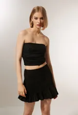 Top strapless negro con lurex y frunces.