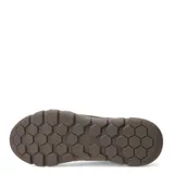 Zapato acordonado Caterpillar Hex Lite Cruise color marrón, confeccionado en cuero y textil técnico. Cuenta con forro 100% reciclado postindustrial, plantilla de espuma PU moldeada y suela de EVA ligera con construcción Strobel. La suela exterior es de goma.